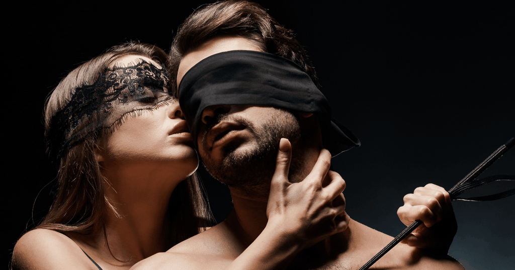 Who is porn celebrity Savannah Bond?